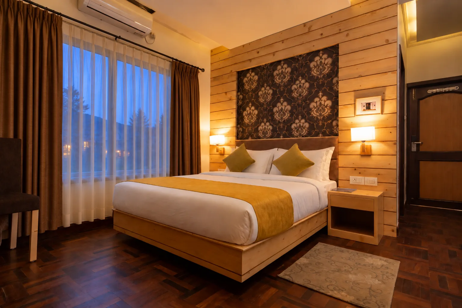 Fresco Comfort room